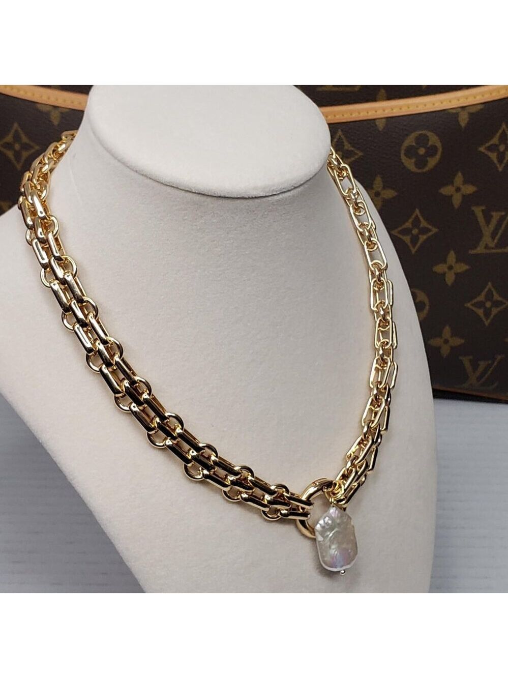 Authentic Louis Vuitton Lock & Key w/ Unbranded Stainless Steel Chain Necklace - Picture 14 of 16